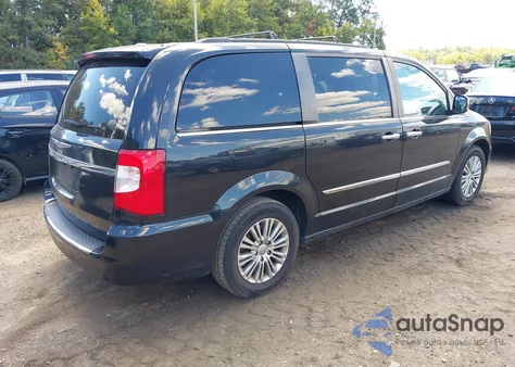 2013 Chrysler Town & Country Touring-L z USA, uszkodzony, nr VIN 2C4RC1CG3DR615876